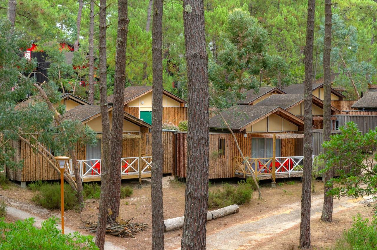 Hotel Vtf Les Oyats Sylvadoures Maubuisson Exterior foto