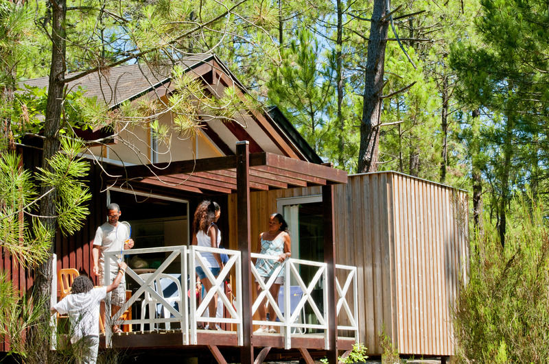 Hotel Vtf Les Oyats Sylvadoures Maubuisson Exterior foto