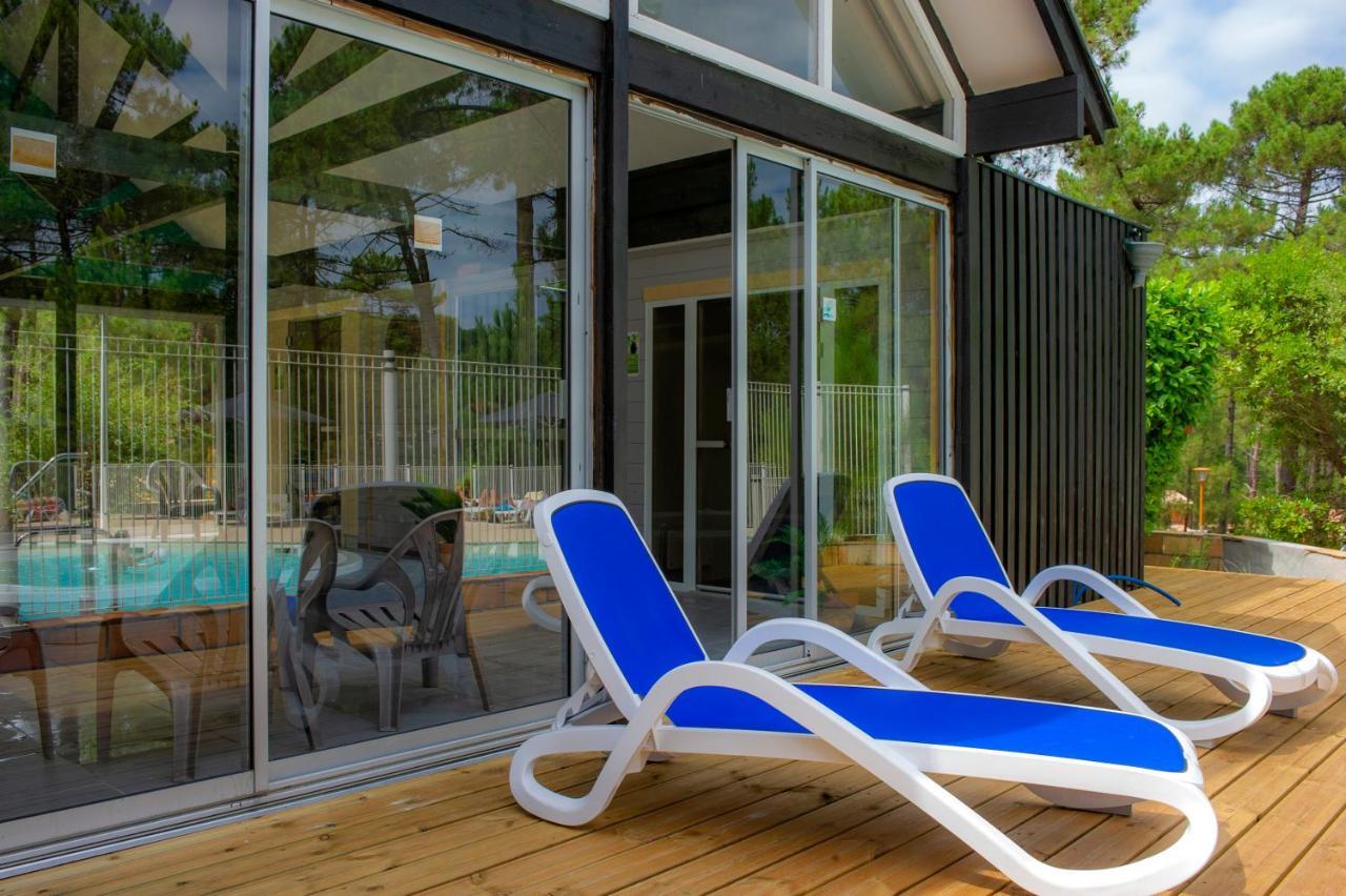 Hotel Vtf Les Oyats Sylvadoures Maubuisson Exterior foto