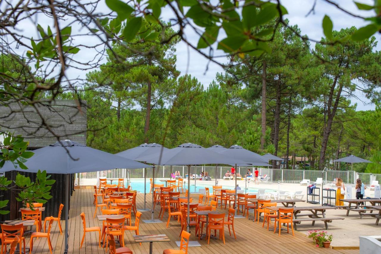 Hotel Vtf Les Oyats Sylvadoures Maubuisson Exterior foto